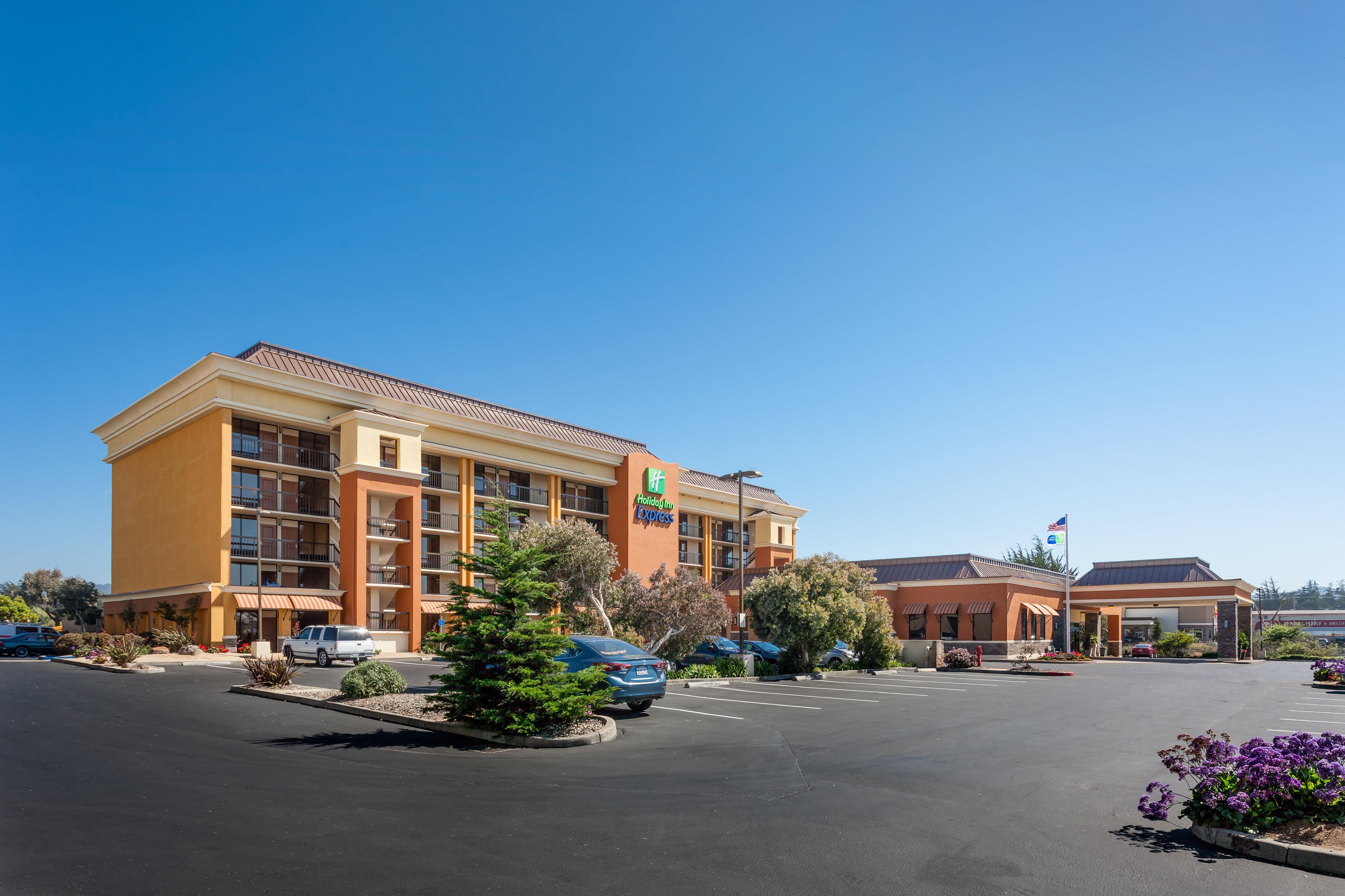 Holiday Inn Express At Monterey Bay By Ihg Seaside Exteriör bild