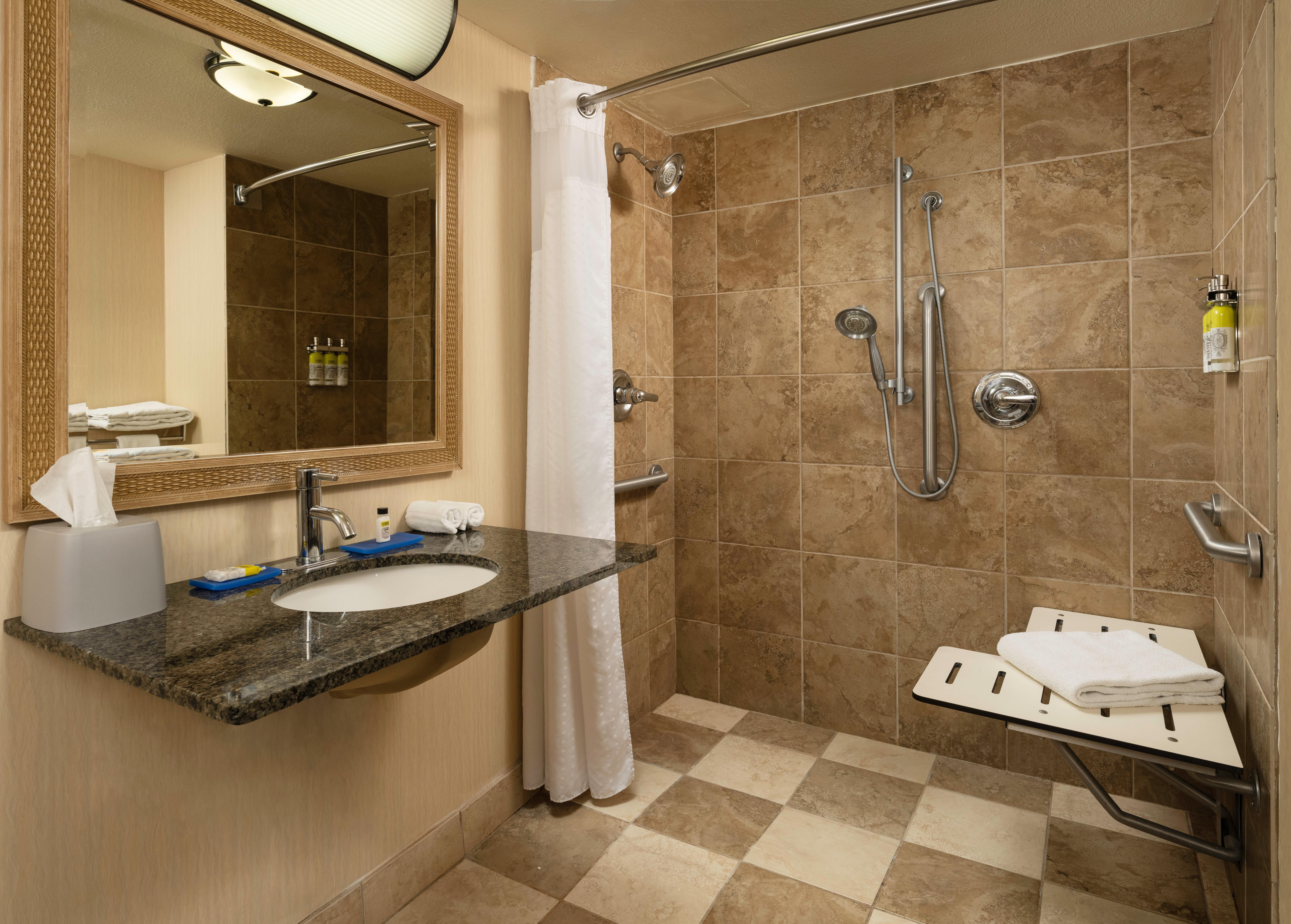 Holiday Inn Express At Monterey Bay By Ihg Seaside Exteriör bild