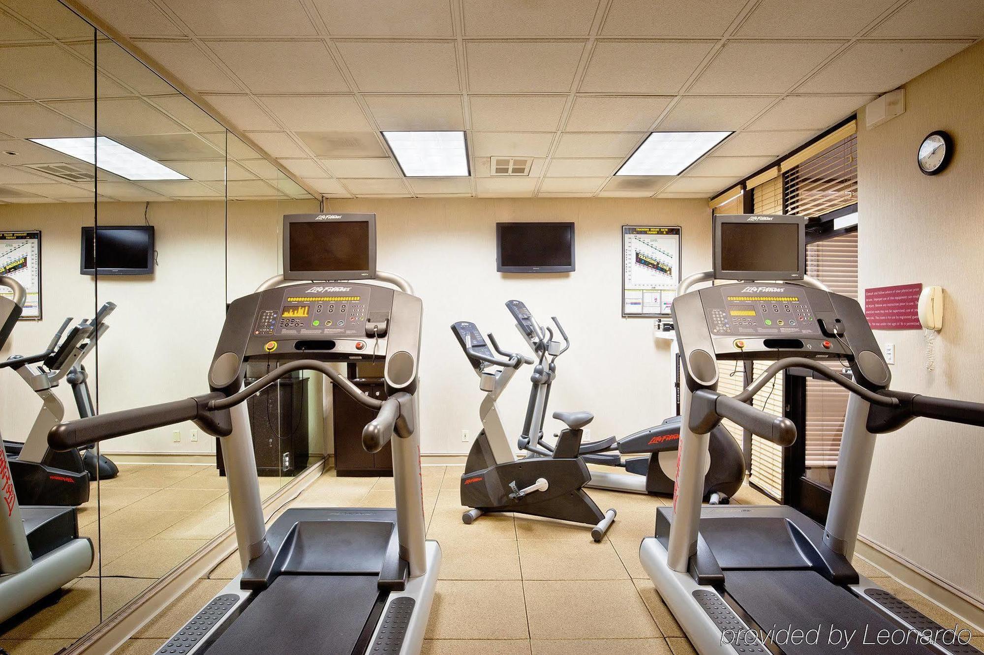 Holiday Inn Express At Monterey Bay By Ihg Seaside Exteriör bild